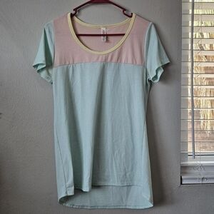 🔴 3 For $10 DEAL LulaRoe Shirt